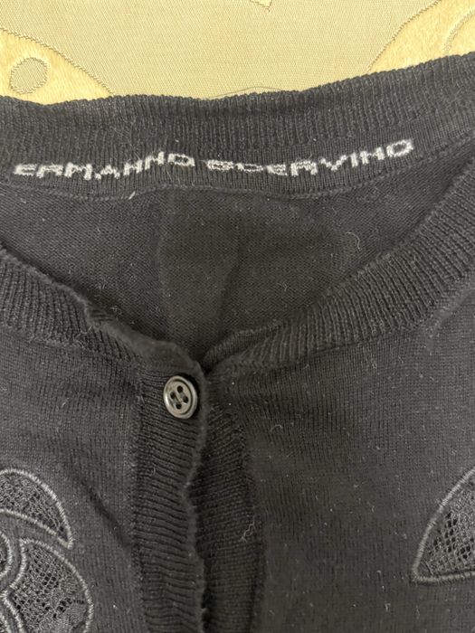 Продаются две женские кофточки ( черная итальнская, белая zara )