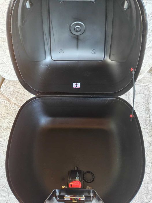 Top-case moto Givi E300N2 Monolock (30L)