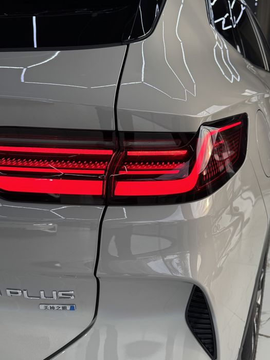 BYD Chempion eng fulli