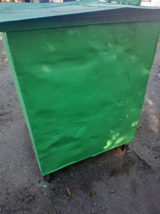 Мусорный бак 1 куб