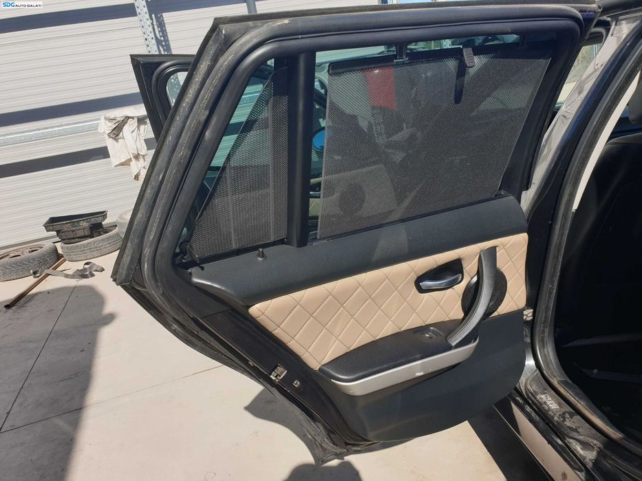 Set 4 Fete de Usi Tapiterii Tapiterie Interioara Portiere Stanga Dreapta Fata Spate Custom Retapitate cu Imperfectiuni BMW Seria 3 E91 Break Combi 2004 - 2011 [K7288]