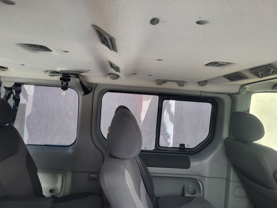 Propietar vând  Opel vivaro sau schimb cu vw  B7!