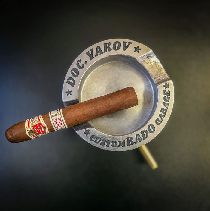 Ръчноизработени пепелници от автомобилни/тирови  бутала