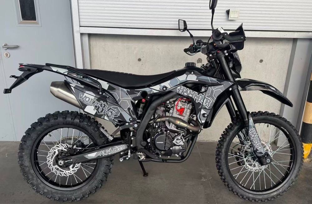 Мотоциклы Квадрациклы