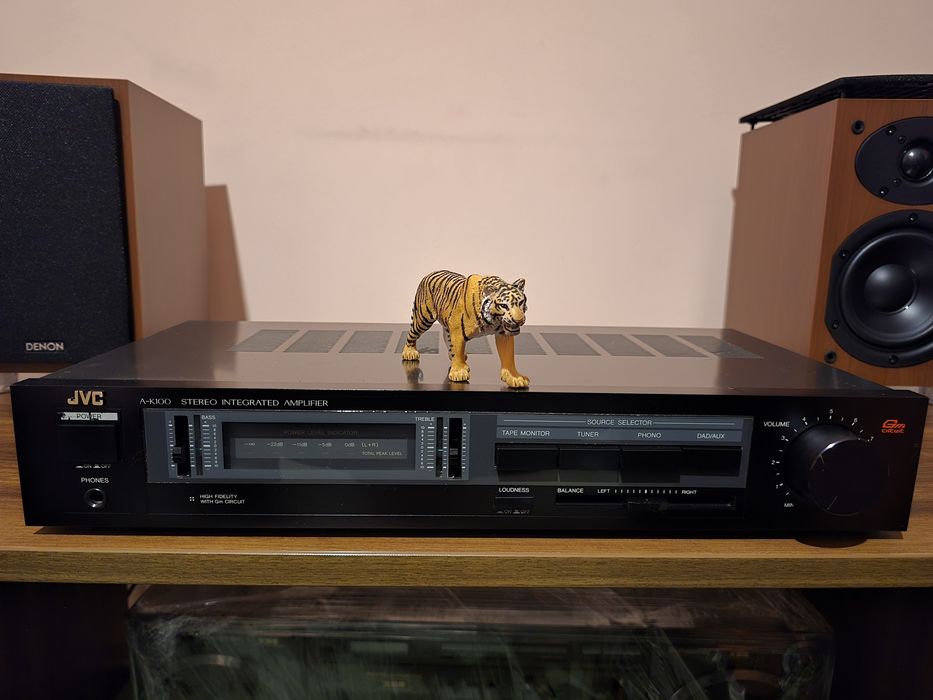 Jvc A-K100B. Amplificator. Sunet analogic de vis. Preț fix !