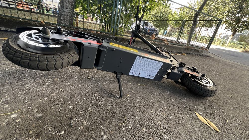 Vând trotinetă electrică KuKirin G2