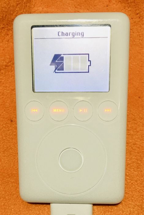 Ipod - APPLE - - HI -FI - оригинал ..20 G