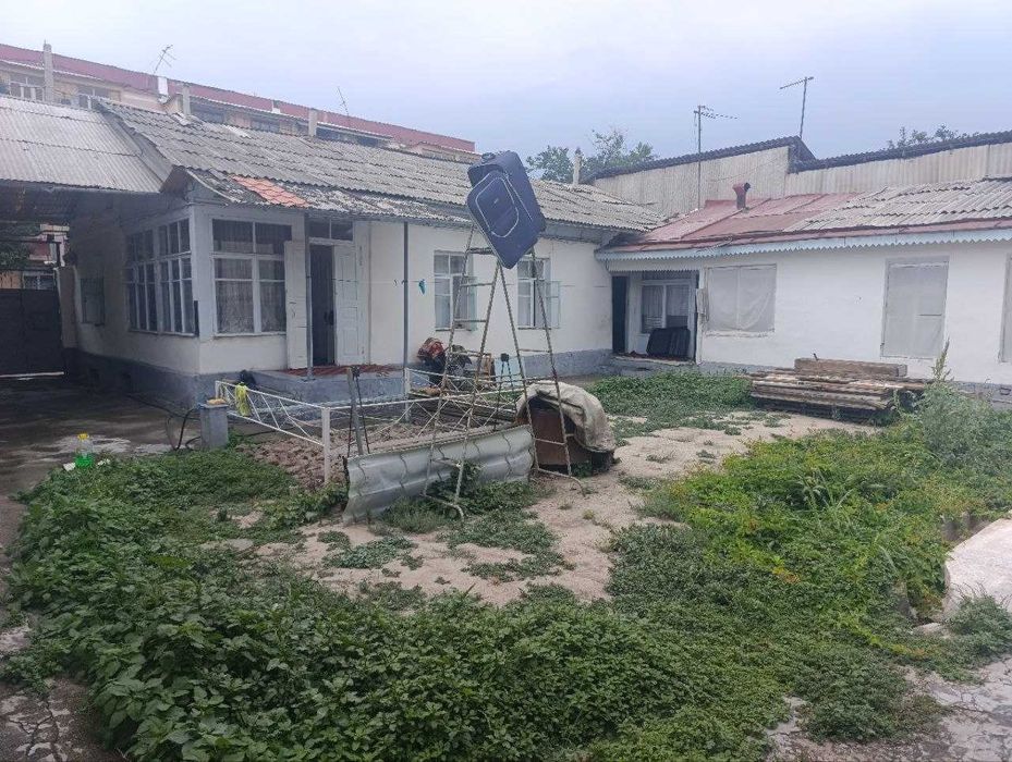 СРОЧНО !! Продается земля в Яшнабаде 4 соток ул.Калдиргоч ор-р Инбазар