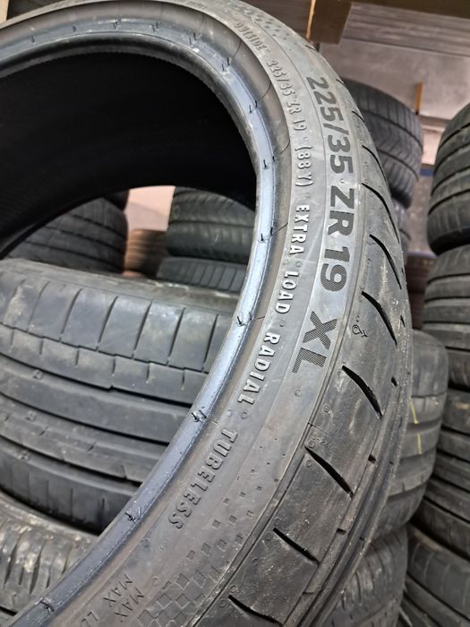 Anvelope second vara 225 35 R19 Continental RFT*SSR