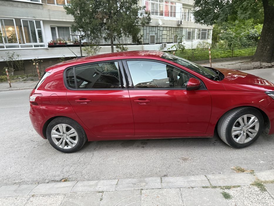 Продава  Пежо 308