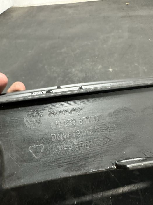 Grila bara fata Volkswagen Vw Golf 4 1J0853677D | 1998-2005