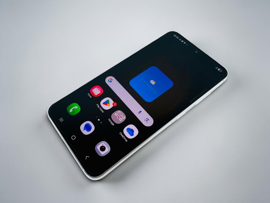 Samsung Galaxy S23 128GB 8RAM Cream Перфектен! Гаранция!