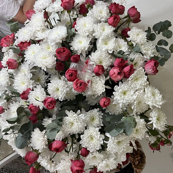 Гүл корзинадағы