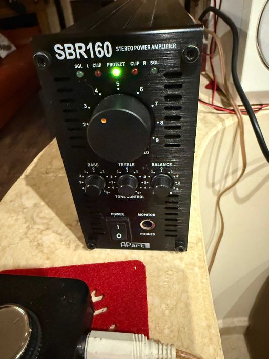 amplificator mini 2X80 W
