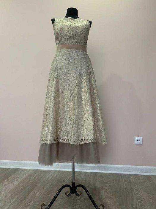 платье на торжество вечернее