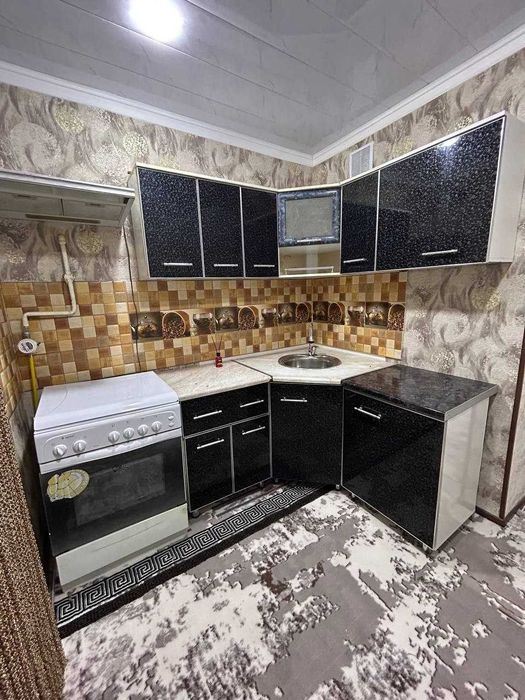 Buxoroda kvartira xonadon uy sotiladi 2 xonali 52m² 1-qavat.