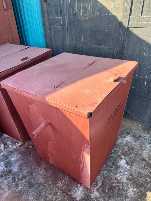 Продам мусорный контейнер