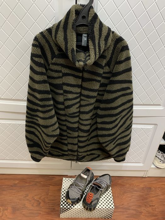 Adidas by Stella McCartney шуба и кроссовки