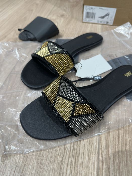 ZARA новые тапочки