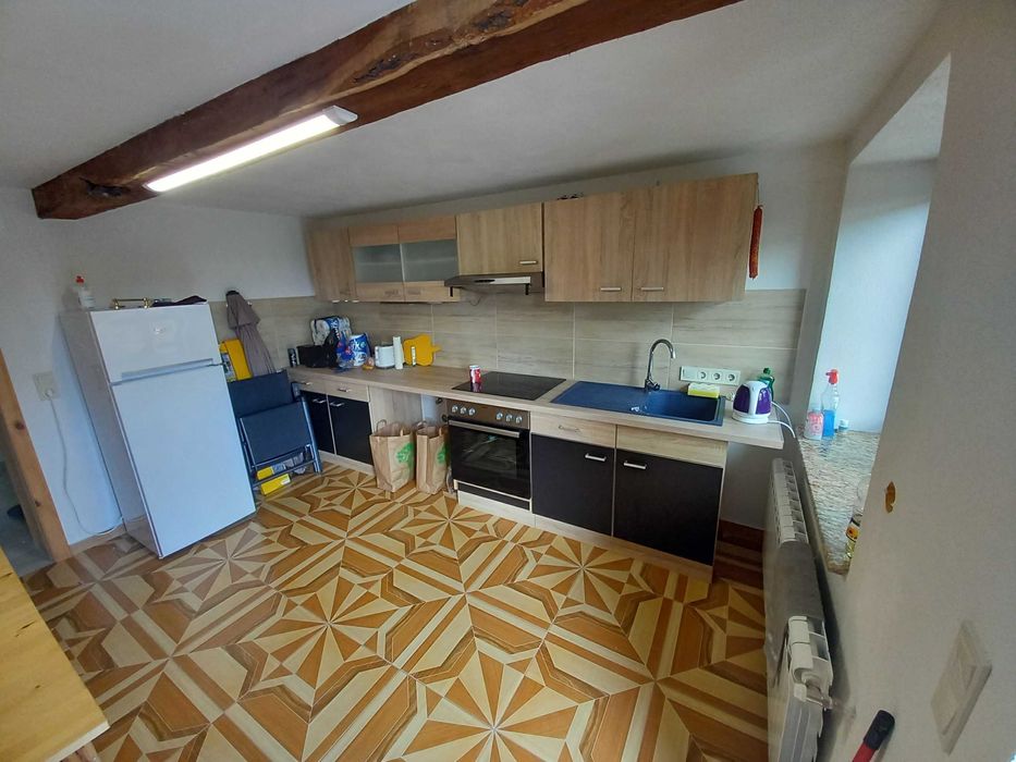 Дава се под наем Етаж от къща в Свищов - 62 кв.м за 255 € - Снимка #2