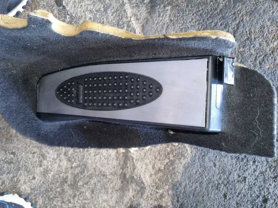 Footrest M BMW seria 1 E81 E82 E87 seria 3 E90 E91 E92 E93
