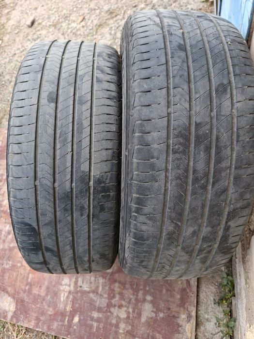 Продам шину 215/55/17  кумхо