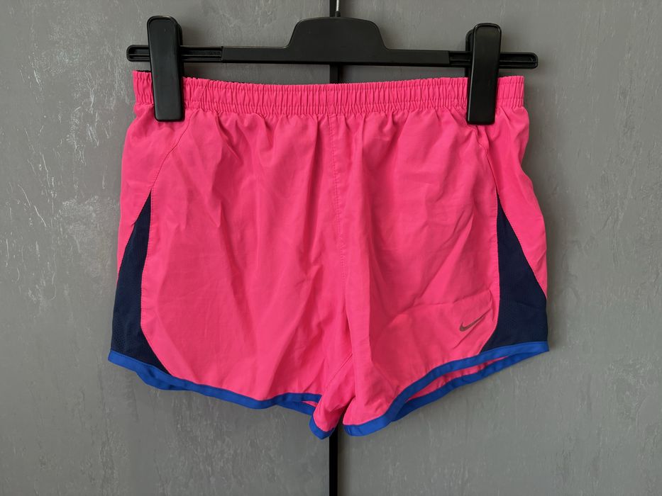 Пола панталонZara/Къси панталони Nike