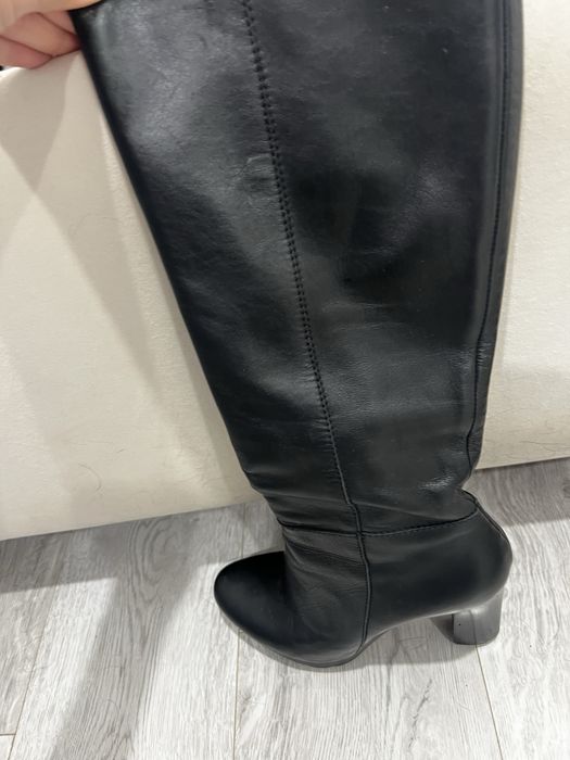 Продам кожанные сапоги