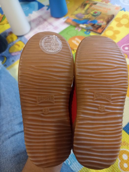 Adidași Camper mărimea 25