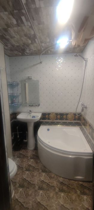 3 xonali uy sotiladi