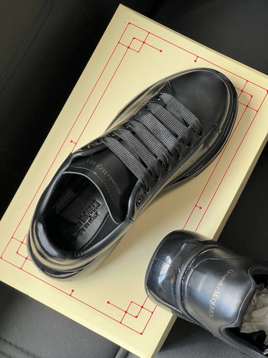 Adidasi Alexandrer Mcqueen Noi !!! Marimi 40/44 !!!