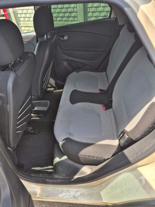 Dezmembram Renault Captur 2014 bara fata /capota motor