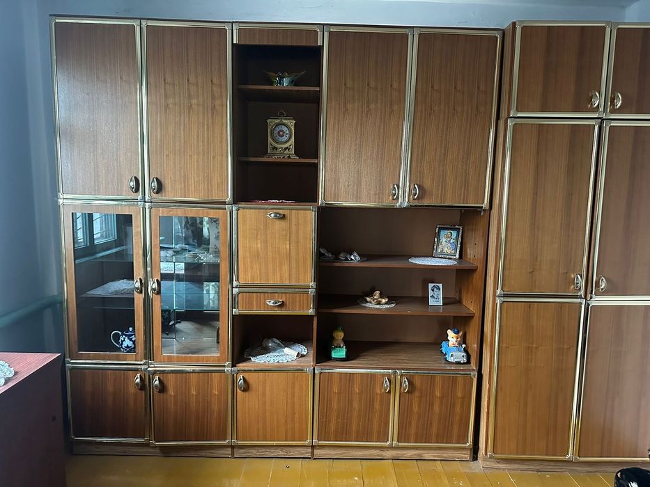 Сервант для зала