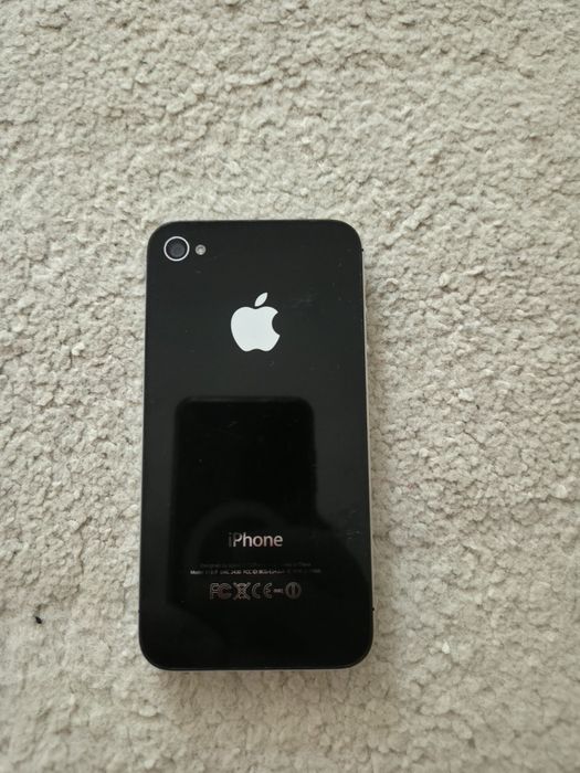 Iphone 5 si 4 aproape noi