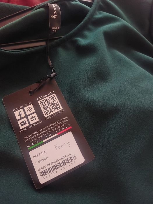 Нова елегантна рокля