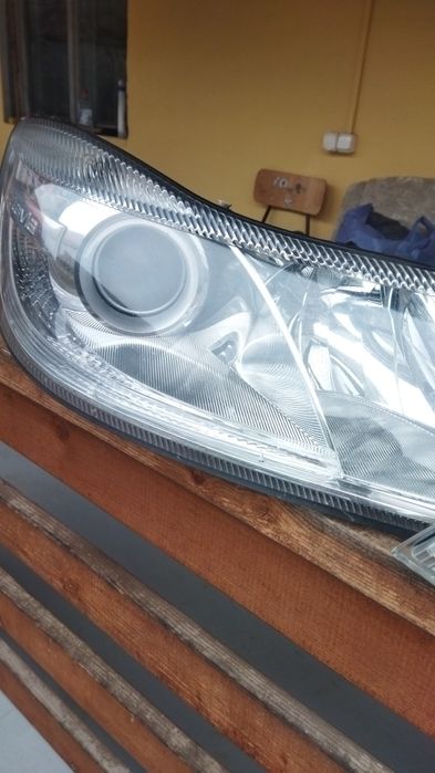 Vând set Faruri Skoda Octavia 2012!