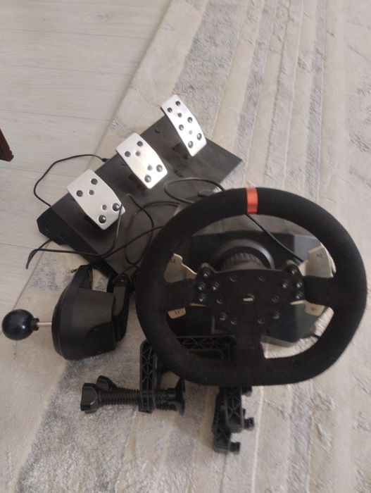 Продам игровой руль ARTPLAY v-1200