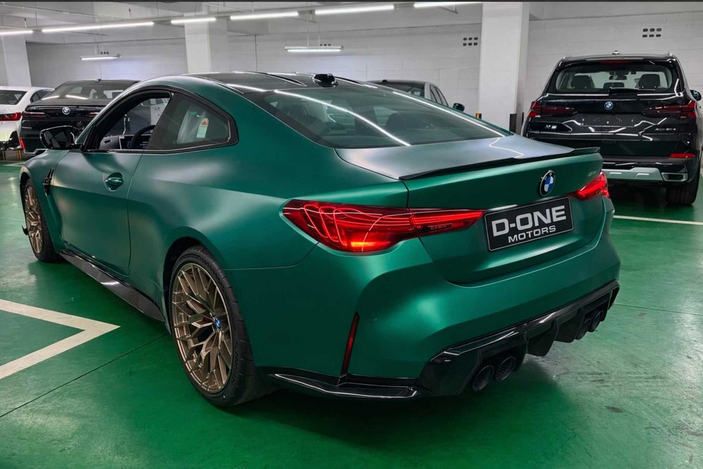 BMW M4 CS XDrive (G82)  2025 год