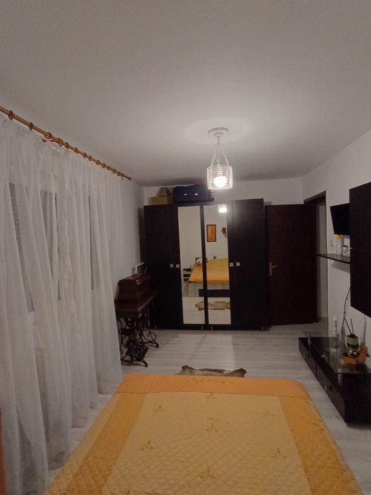 Apartament 3 camere, Valea Rosie