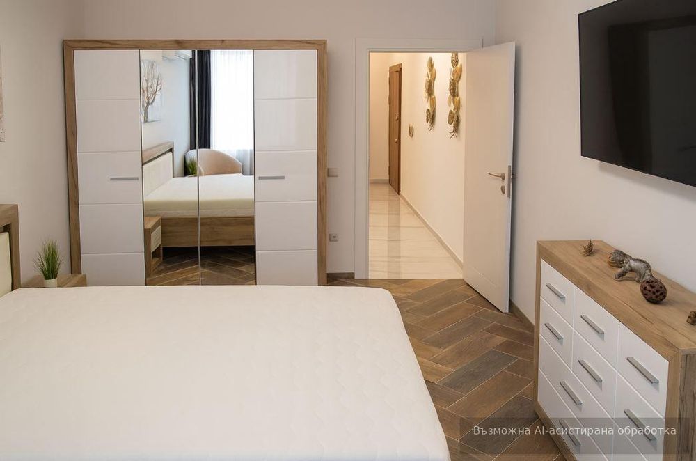 Тристаен апартамент в района на м-т Св.Никола!