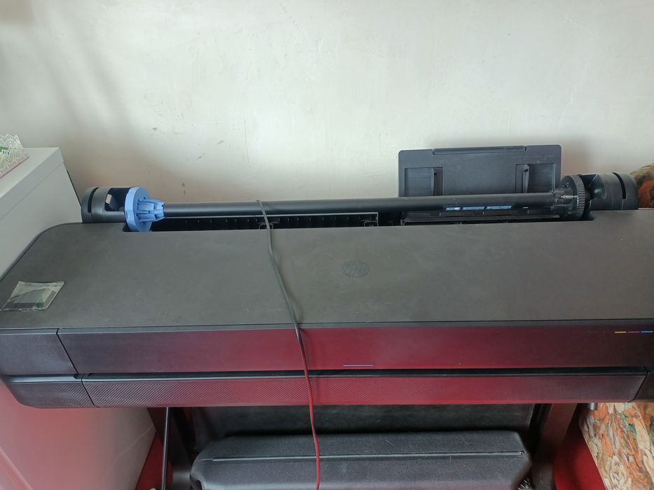 Принтер плоттер HP DesignJet 630