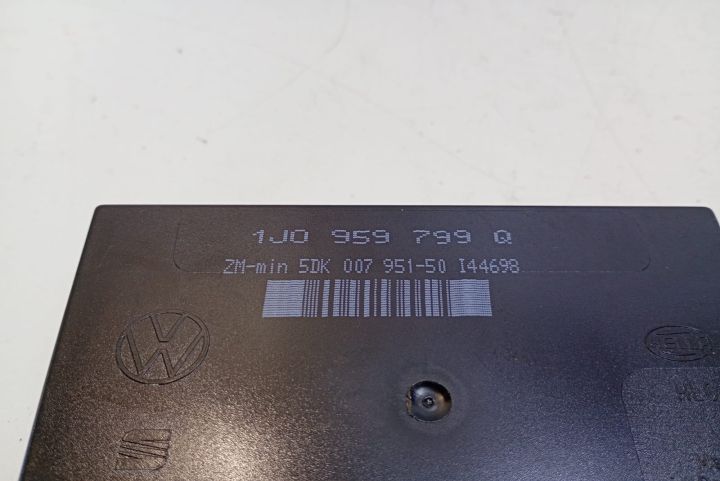Modul Confort 1J0959799Q Volkswagen VW Bora prima generatie seria