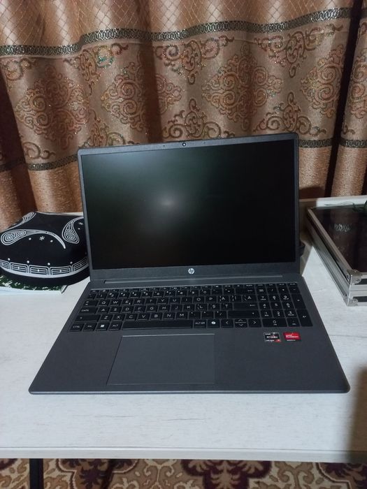 Yangi HP Laptop 15 (Ryzen 7 / 16GB RAM / 1TB SSD) – Holati Ideal!