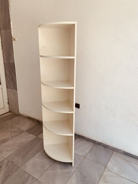 Шведски рафтов ъгъл Икеа