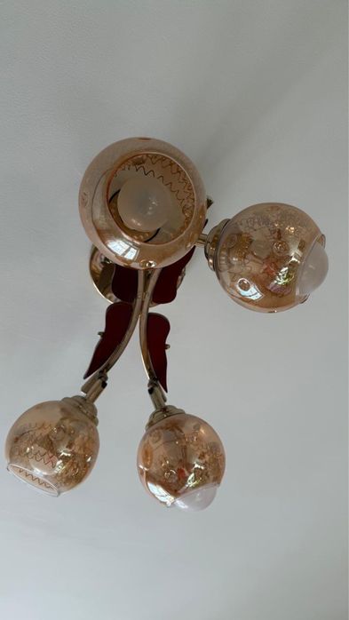 Люстры каждый по 5000