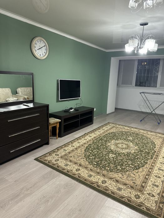 Продам 4-х квартиру в центре