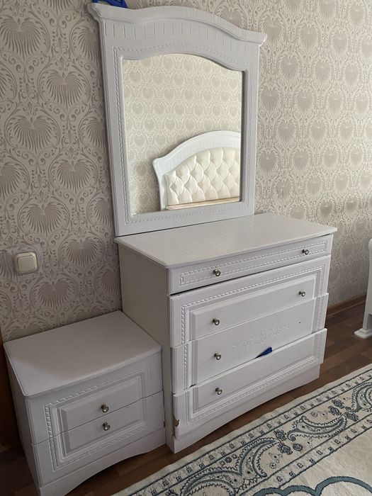 Спальный гарнитур