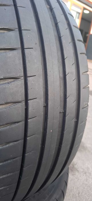 2бр. 225/45/17 Michelin 6mm грайфер, дот 20г. Безплатен монтаж