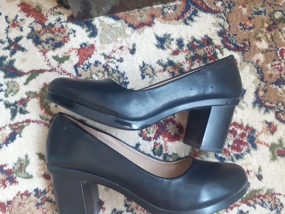 Продаём туфли срочно