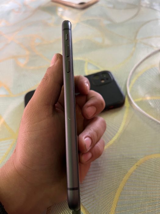 iphone 11  64гб не вскрытый